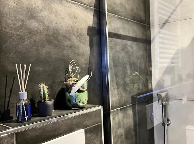 Bolognabyside-rivareno 아파트 *