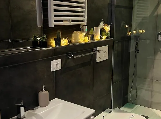 Bolognabyside-rivareno 아파트 *